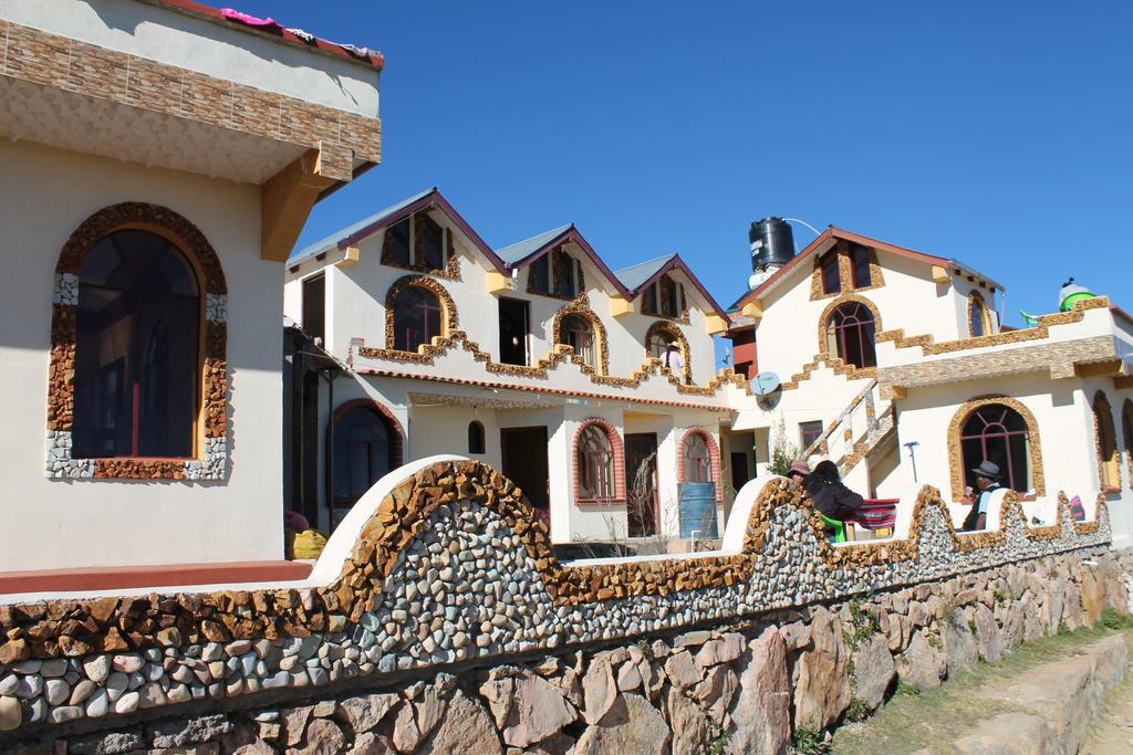 Hostal Jallalla Comunidad Yumani Extérieur photo
